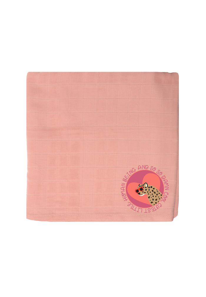 80x80cm großes Musselintuch in apricot und niedlichem Print.