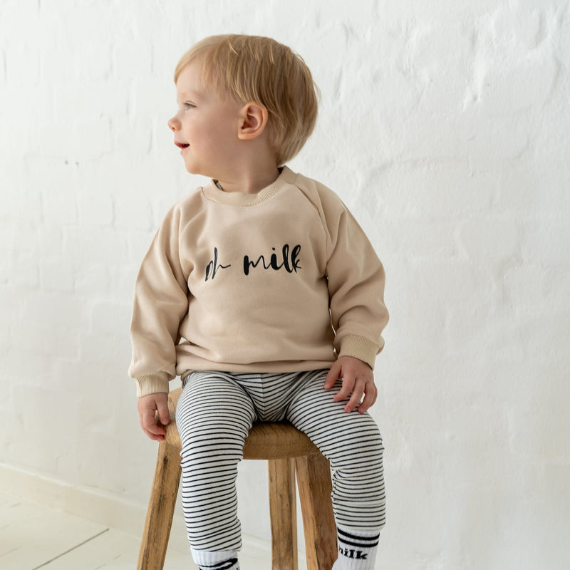 Pullover und Sweatshirts