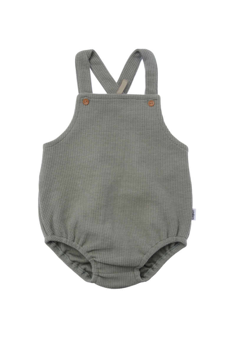 Olive Latzhose aus weichem Waffel Piqu?e Material.