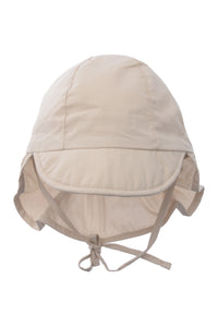 Frontansicht der Kinder Schirmmütze in beige. Aus 100% Baumwolle gefertigt.
