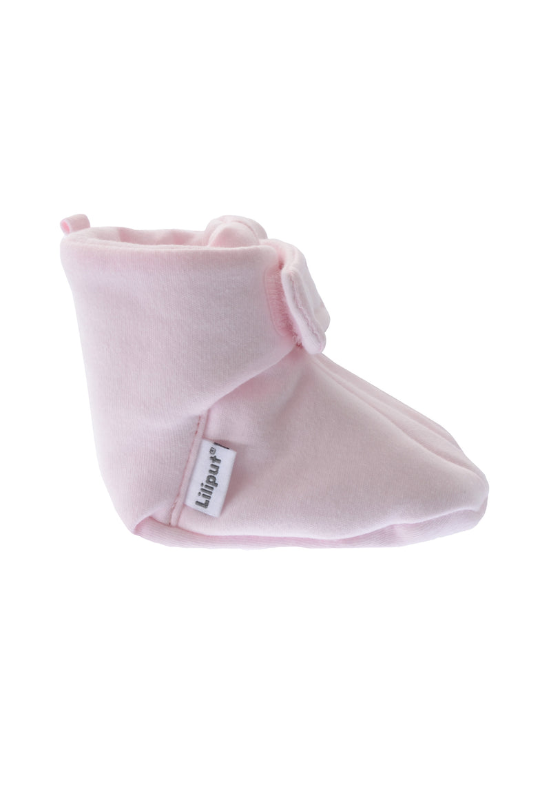 Babyschuhe mit leichter Wattierung in rosa und praktischem Klettverschluss.