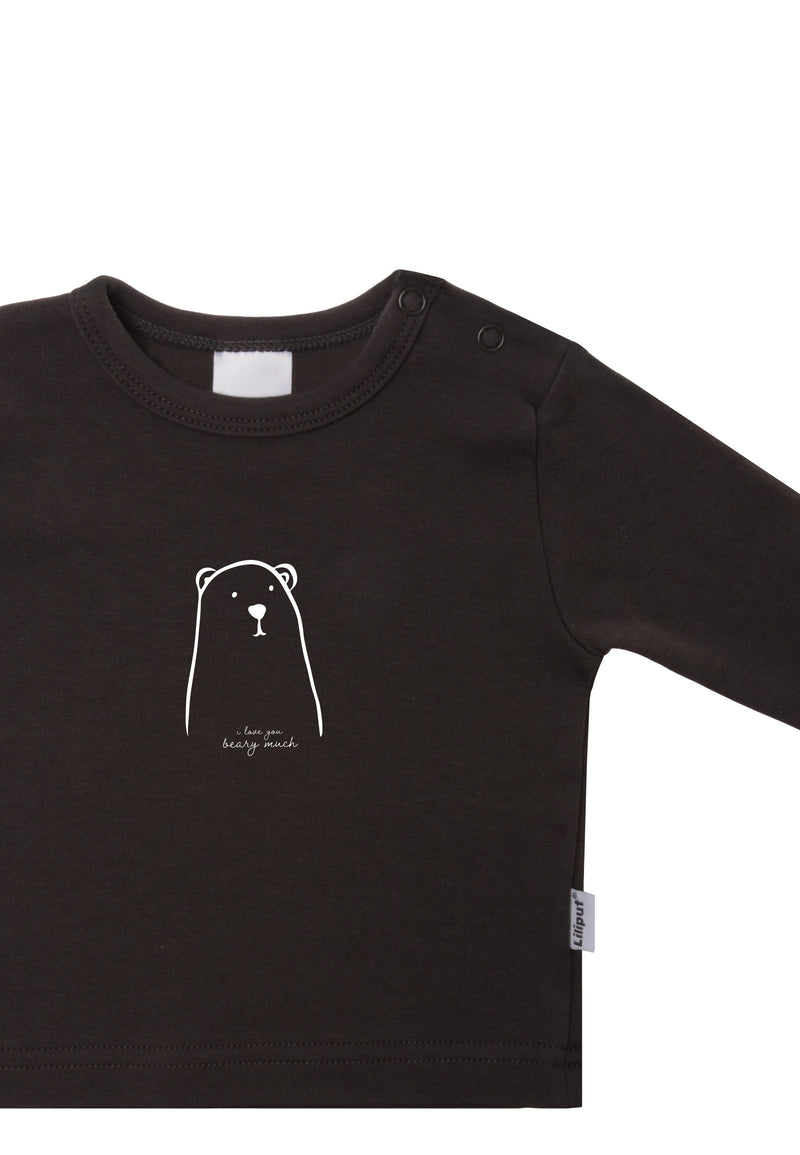 Detailansicht des Baumwollshirts mit langen Ärmeln.