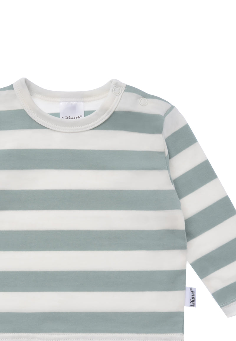 Detailansicht des Langarmshirts mit Blockstreifen.