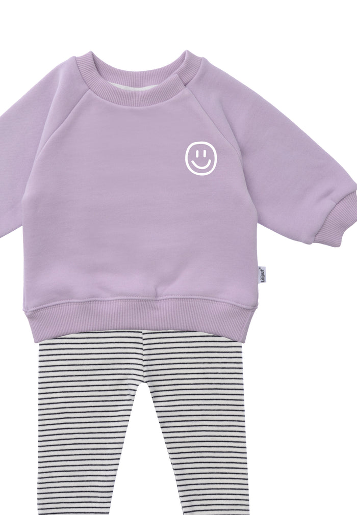 Im Detail 2tlg. Set mit Sweatshirt "smily" in er Farbe flieder und Leggings schwarz gestreift in der Farbe ecru