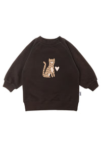 braunes Sweatshirt mit Leo Aufdruck auf der Vorderseite