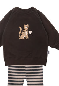 Detailansicht der niedlichen Sweatshirtkombi