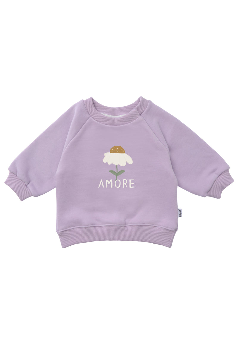 fliederfarbenem Sweatshirt mit "Amore"-Aufdruck