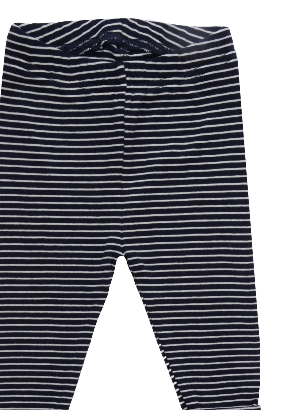 dunkelblau-weiß gestreifter Leggings, flach auf weißem Hintergrund