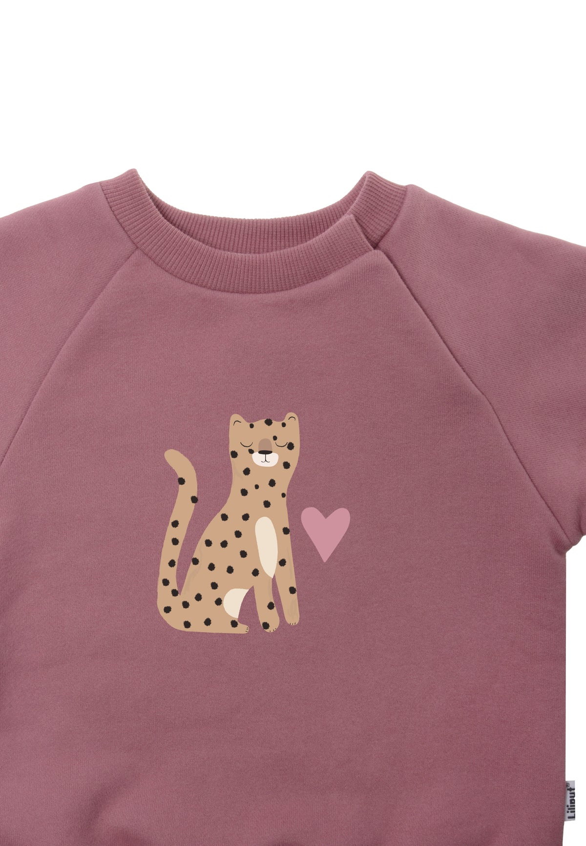 Detailansicht des weichen Sweatshirts mit gemütlichem Bündchen und niedlichem Aufdruck.