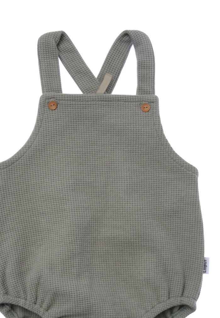 Detailverliebter Liliput Babystrampler: Waffelpiqué-Qualität und elastische Beinausschnitte für ultimativen Komfort