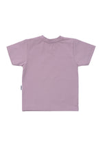 Rückansicht des T-Shirts in mauve.