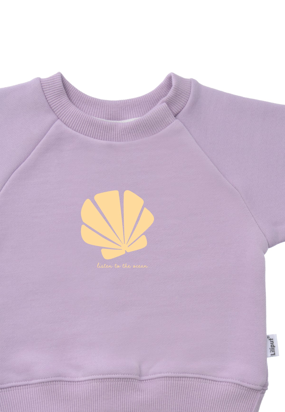Detailansicht des flieder Sweatshirts.