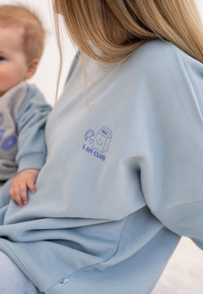 Erwachsenen Sweatshirt 6 AM Club hellblau
