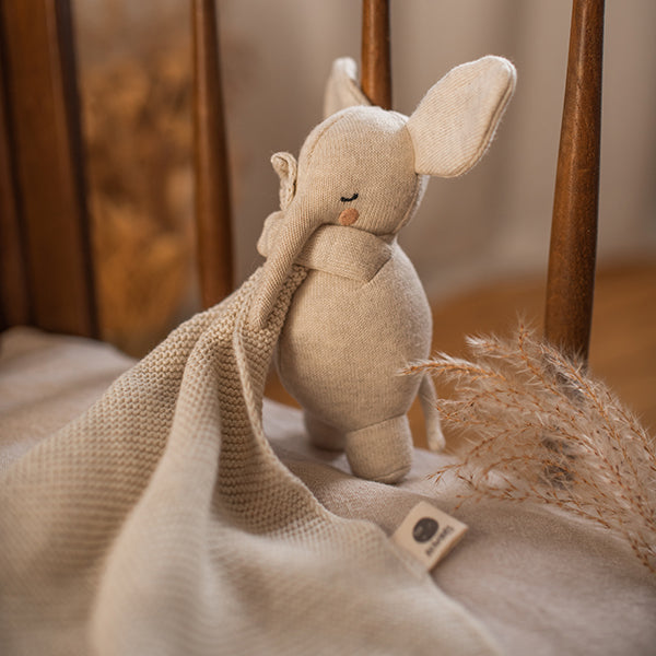 Kuscheltuch mit Elefant, natur von Ava & Yves
