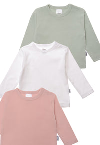Detailansicht des praktischen 3er Packs Langarmshirts in rosè, weiß und schilf.