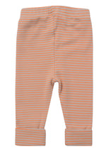 rückseite von der Babyleggings in orange-beige geringelt