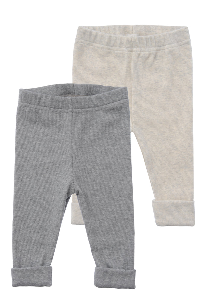 Diese Baby-Leggings aus einer etwas dickeren Rippenqualität sind elastisch und passen sich toll dem weichen Babykörper an. Das angenehme Bündchen ist dehnbar, der Saum ist umgeklappt. Dank des lässigen Looks und den dezenten Farben in hellgrau melange und dunkelgrau melange sind die Hosen perfekt für den Alltag geeignet. Die Hosen sind cool und zeitlos und lassen sich toll kombinieren. Baby-Wohlfühlfaktor garantiert!