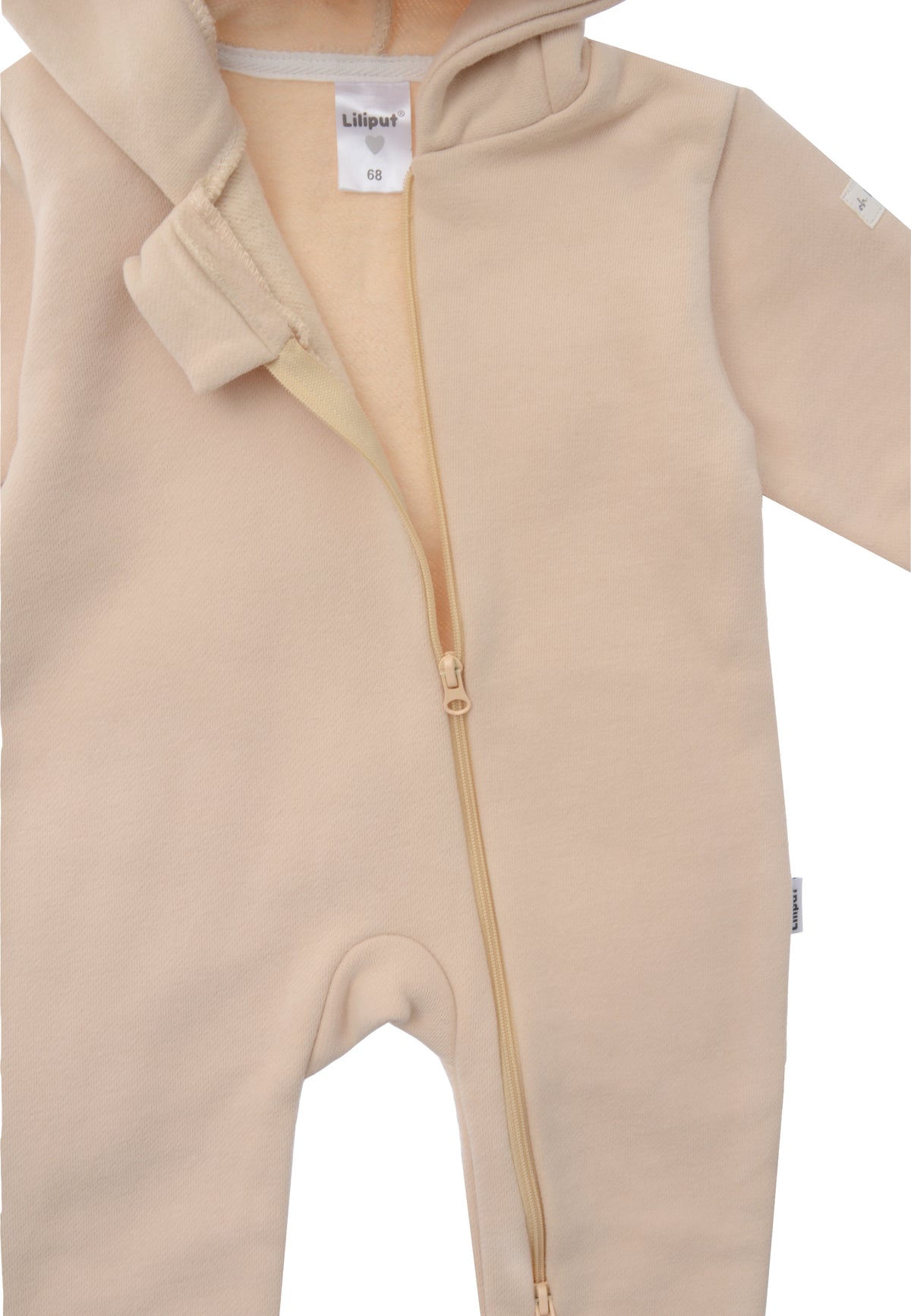 Detailansicht des praktischen Sweatoveralls