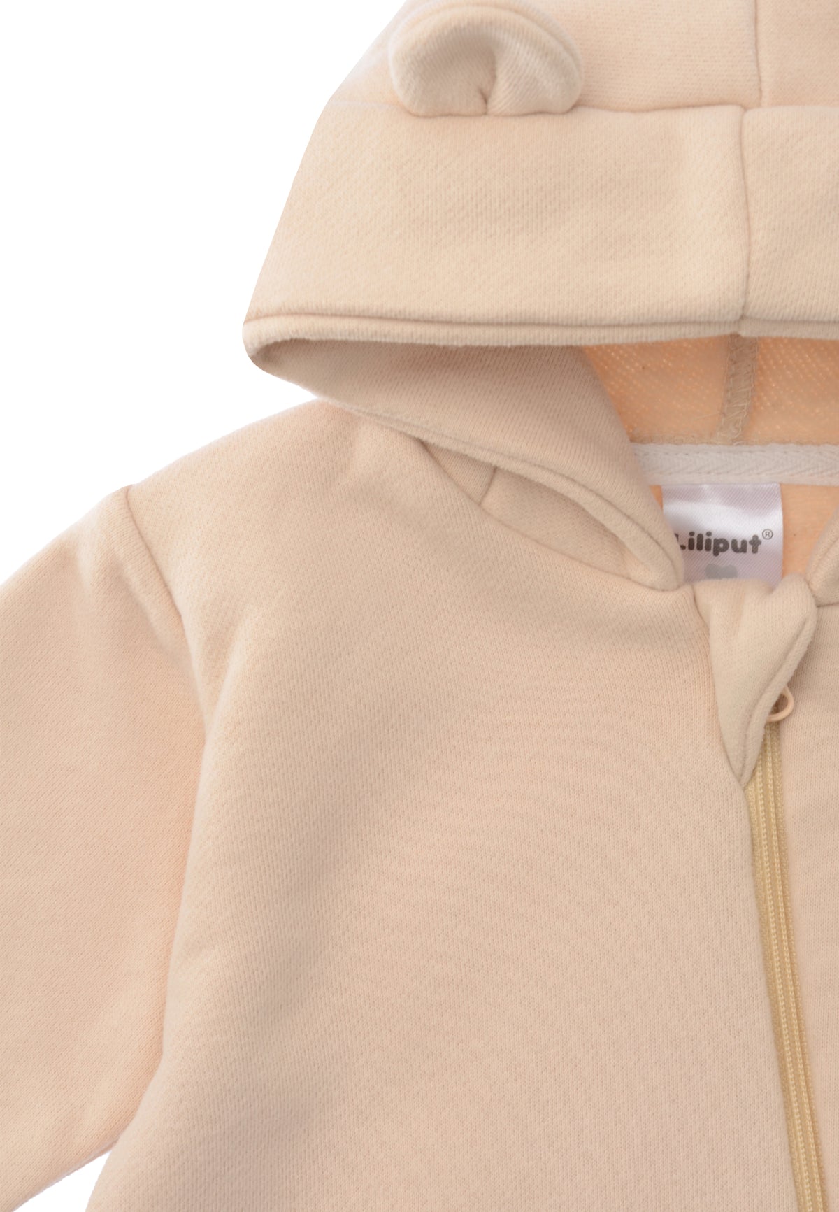 Detailansicht der Kapuze vom Sweatoverall in kuscheliger Qualität.