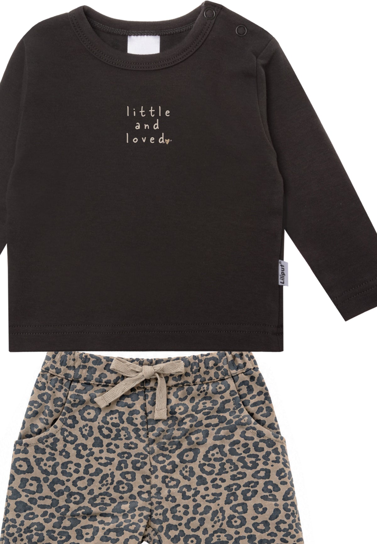 2-teiliges Set mit „Little and Loved“-Shirt und Leo-Hose