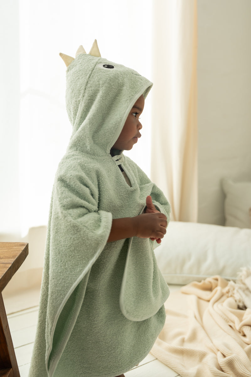 Kapuzenponcho in grün mit Dino-Zacken