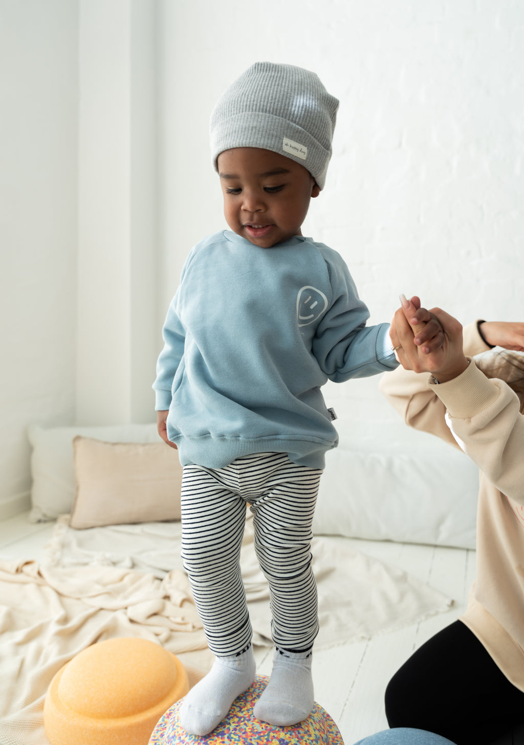 schwarz weiß geringelte Babyleggings aus weichem und hautfreundlichen Rippenmaterial.