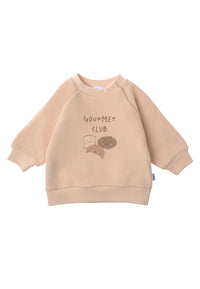 Sweatshirt in beige mit Print "Gourmet Club" auf der Vorderseite.