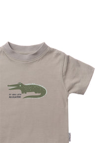 Detailfoto Khaki farbenes Bio Baumwoll Shirt mit Print