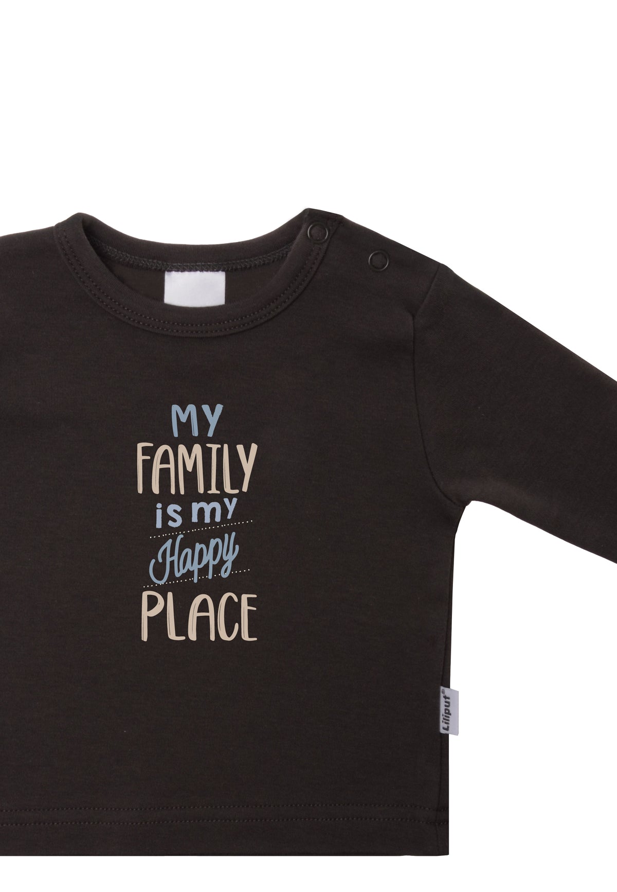 Detailansicht des Langarmshirts in anthrazit mit Wording Print.