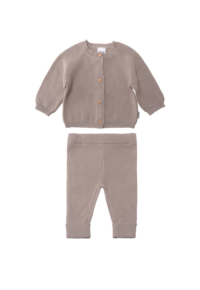 Strickset in taupe bestehend aus Strickjacke und der passenden Strickhose