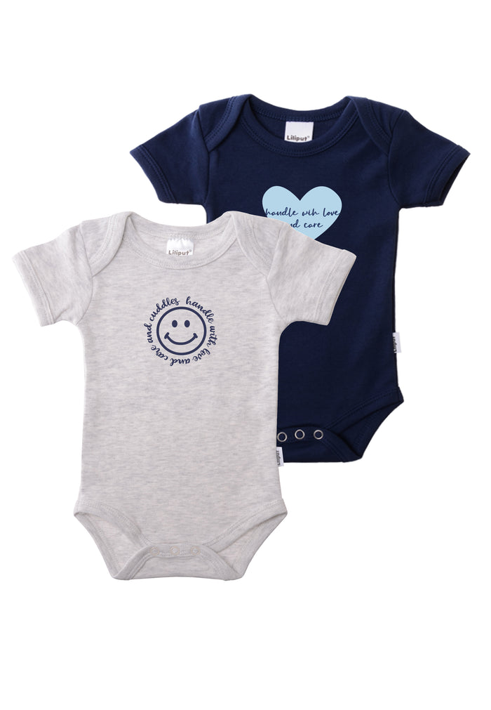 Doppelpack Kurzarmbodies in grau melange mit Smiley Print und marine mit Aufdruck.