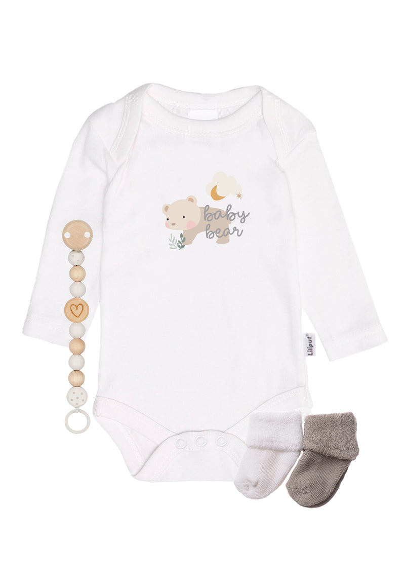4 teiliges Set aus Amineckbody, 2 Paar Söckchen und einer schlichten Schnullerkette aus Holz von Goki.