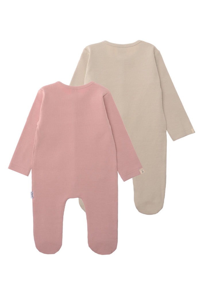 Rückseite der beiden Overalls in rosè und beige.