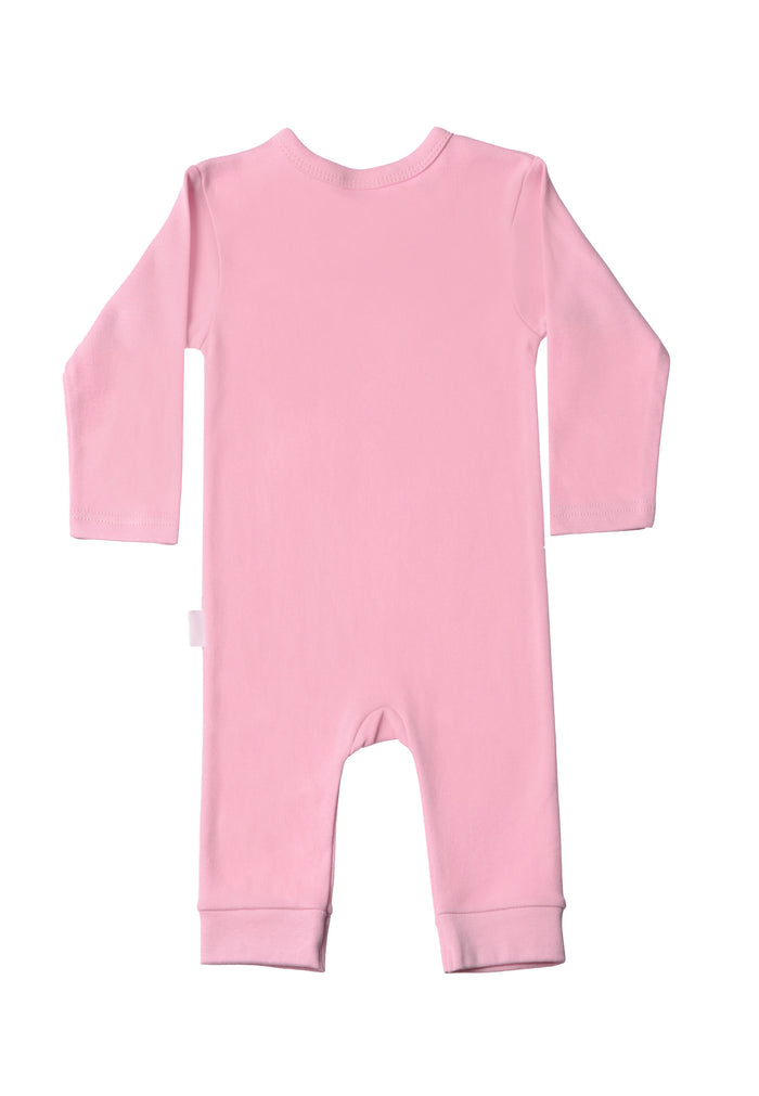 Rückseite des schlichten Overall in rosa.