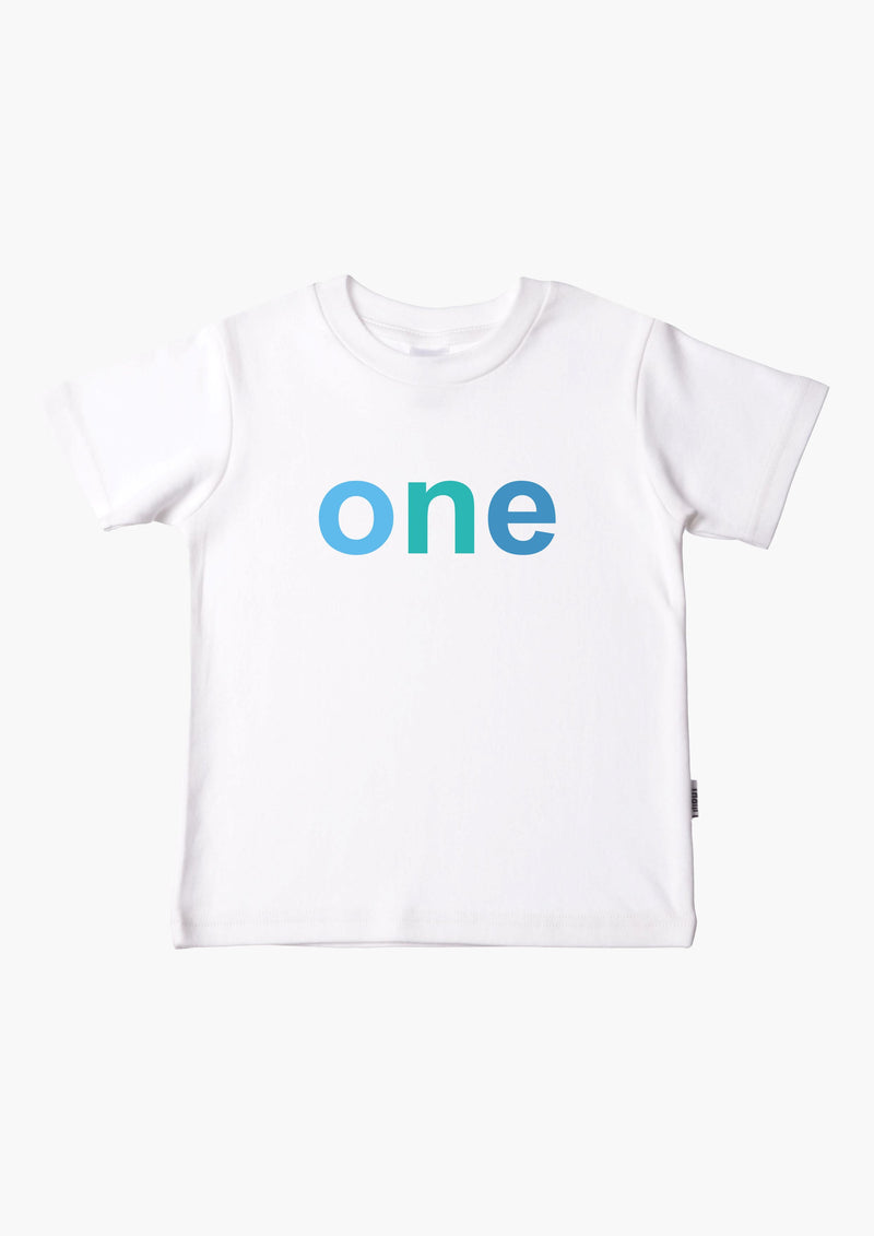 Kinder-T-Shirt aus Bio-Baumwolle in weiß mit "one"