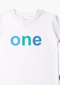 Kinder-T-Shirt aus Bio-Baumwolle in weiß mit "one"