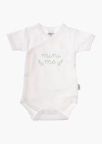 2er-Pack Kurzarm-Wickelbodys mit "mini me" und "little one"