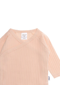 Detail Ausschnitt Raglanbody in apricot