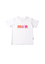 weißes T-Shirt aus Bio-Baumwolle mit buntem Wording "Moin"