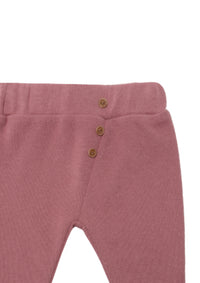 Detailfoto Ribstrickhose in rosenholz