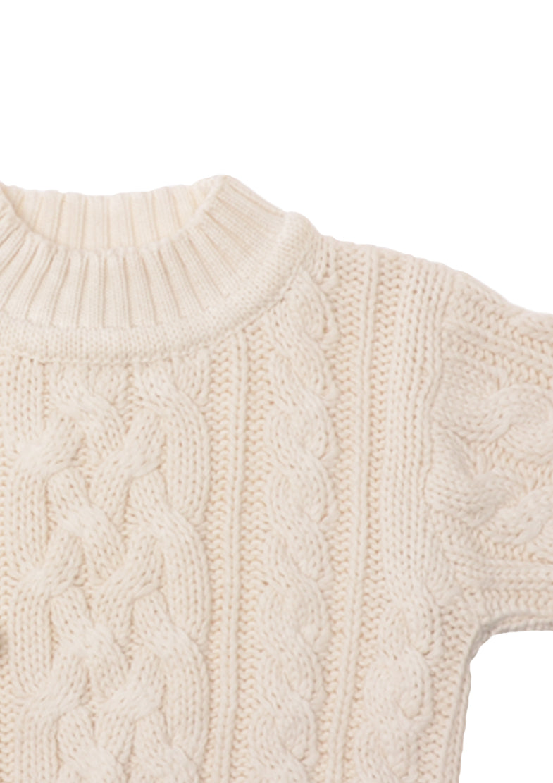Detail Strickpullover mit Zopfmuster