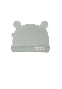 Ribstrick Mütze mit niedlichem "little one" Patch und süßen Ohren.