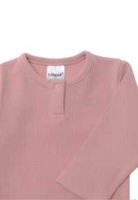 Detailaufnahme des Rippenbodies in rosè.