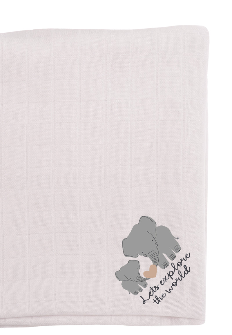 Detailaufnahme des grauen Bambusviskose/ Baumwoll Musselintuchs mit Print.