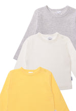 Detailansicht des 3er Packs Langarmshirt in gelb, ecru und grau melange.