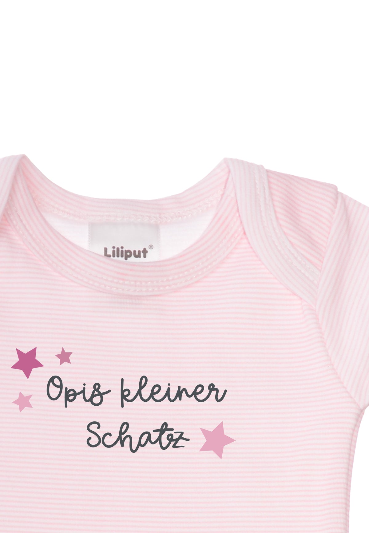 Detailaufnahme des rosa gestreiften Kurzarmbodies und Wording "Opis kleiner Schatz".