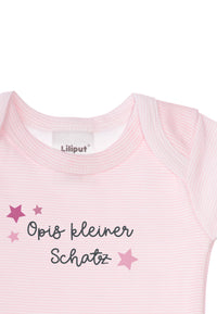 Detailaufnahme des rosa gestreiften Kurzarmbodies und Wording "Opis kleiner Schatz".