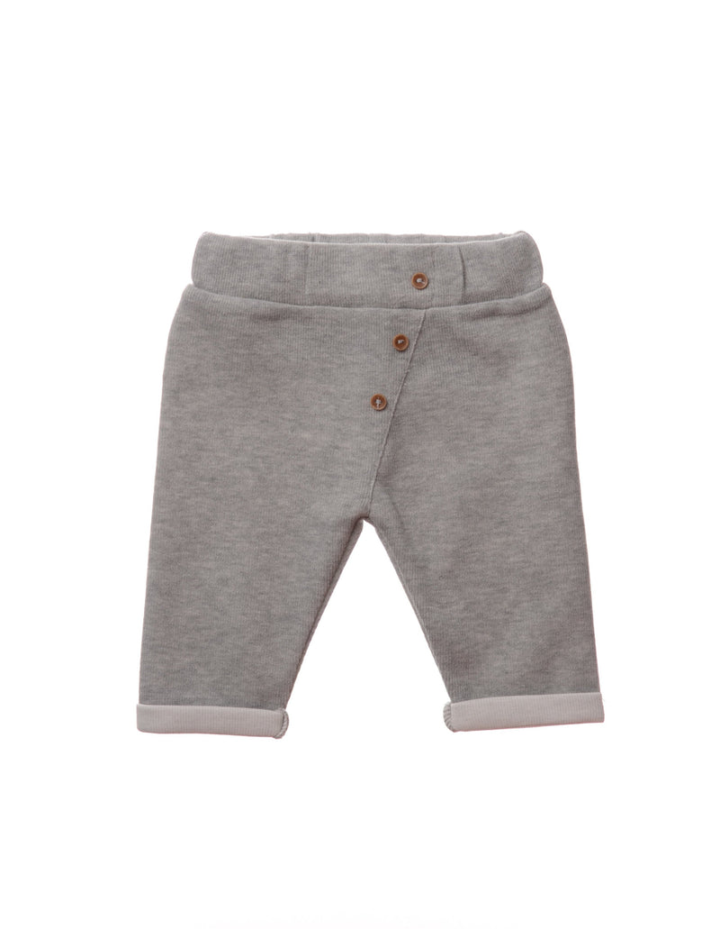 Rib-Strick-Hose in grau mit Knöpfen in Holzoptik