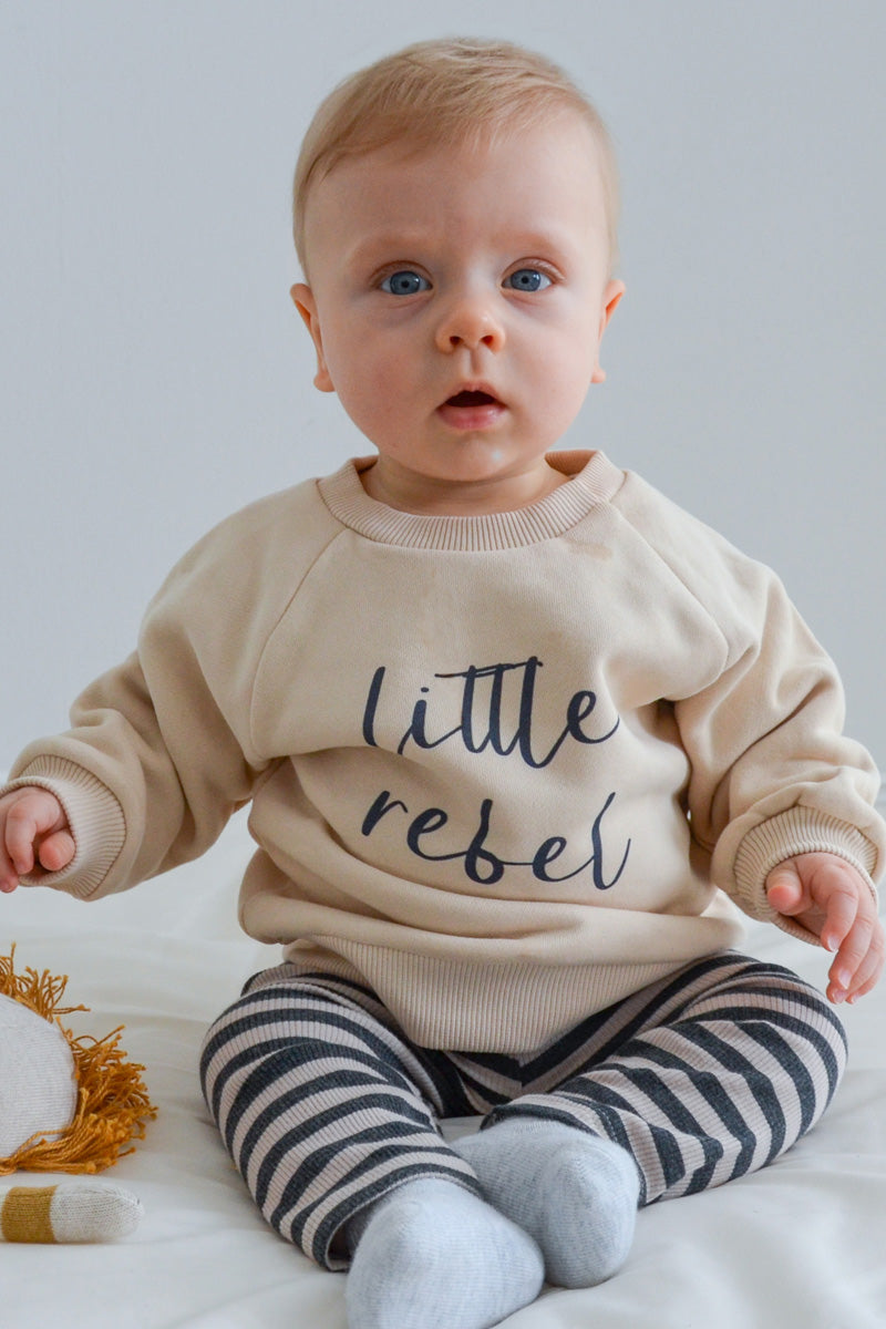 Sweatshirt in beige mit Print "little rebel"
